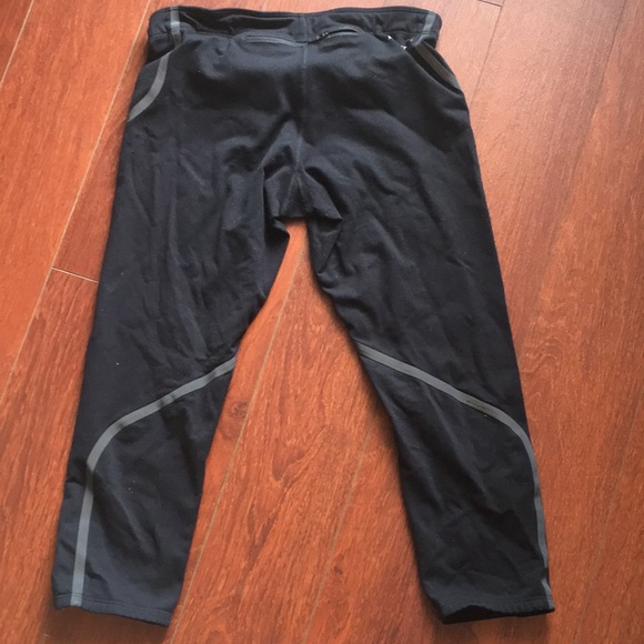 Nike running capris lasercut reflective dry fit - Picture 3 of 4